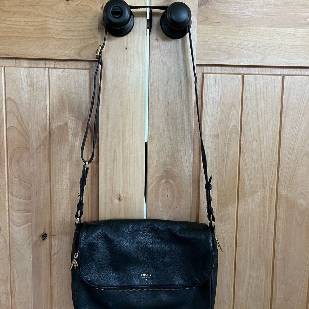 FOSSIL “Preston” Black Leather Crossboy